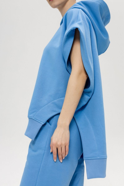 Голубой жилет с капюшоном из хлопка для базового гардероба Twok 103225 голубой - фото 7