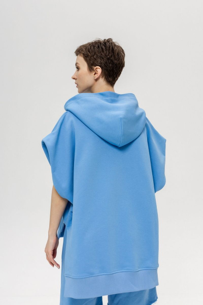 Голубой жилет с капюшоном из хлопка для базового гардероба Twok 103225 голубой - фото 2