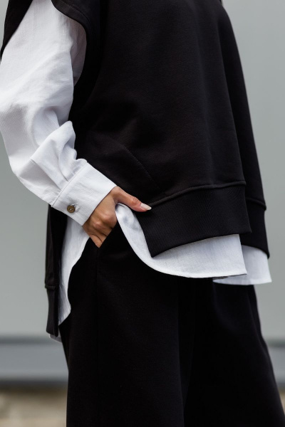 Демисезонный комплект из льняной рубашки, жилетки и широких брюк Twok 308225 черный-белый - фото 8