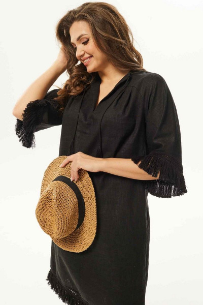 Летнее платье А-силуэта из текстиля с кружевной отделкой Mislana С938 черный - фото 4