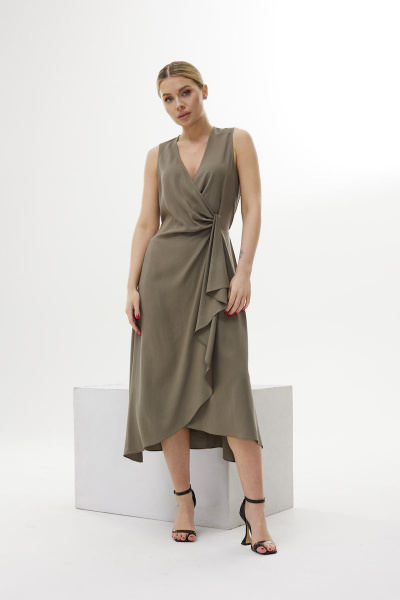 Платье распашное приталенное из вискозы с драпировкой DAVA 171 олива - фото 2