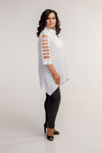 Блуза свободного силуэта с украшенными стразами рукавами Belinga 5010 белый - фото 3
