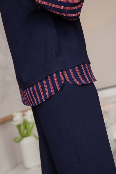 Демисезонный свитшот с баской и разрезами из вискозы ASV 2615 темно-синий - фото 5