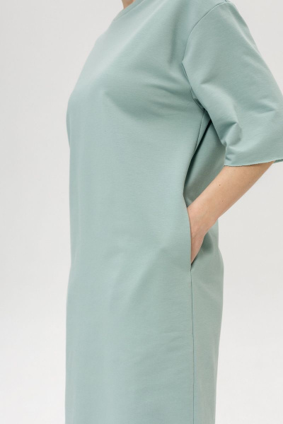 Летнее платье из футера трикотажа с глубокими карманами Twok 902125 пыльная_мята - фото 7