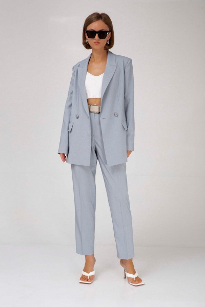 Голубой двубОРный жакет и брюки из костюмной ткани лето Mixan 4041/1 - фото 1