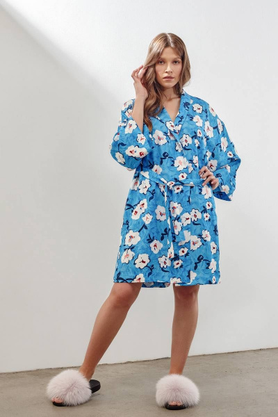 Голубой халат-кимоно с поясом и карманами INAYA 01-003 синий_букет - фото 1