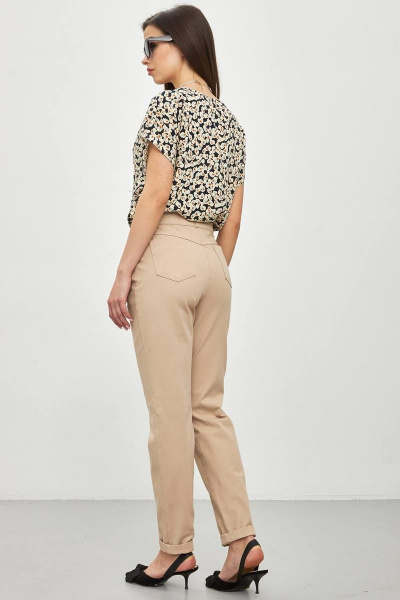 Бежевые узкие брюки 7/8 из хлопка с карманами Femme & Devur 9943 1.29F(170) - фото 5