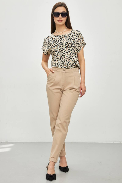 Бежевые узкие брюки 7/8 из хлопка с карманами Femme & Devur 9943 1.29F(170) - фото 1