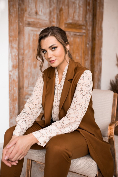 Демисезонный комплект для делового образа из текстиля SandyNa 130560 медно-коричневый - фото 5