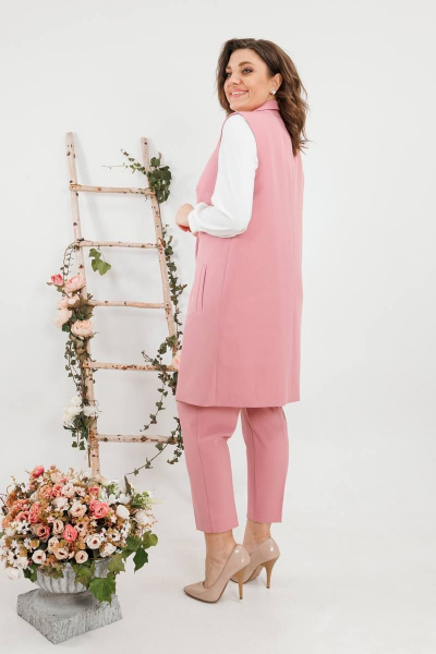 Круглогодичный комплект жилет и брюки из текстиля SandyNa 130560 нежно-розовый - фото 8