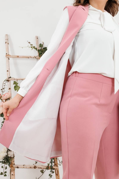 Круглогодичный комплект жилет и брюки из текстиля SandyNa 130560 нежно-розовый - фото 10