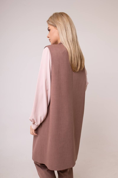 Демисезонный комплект жилет и брюки из текстиля SandyNa 130560 серо-коричневый - фото 6