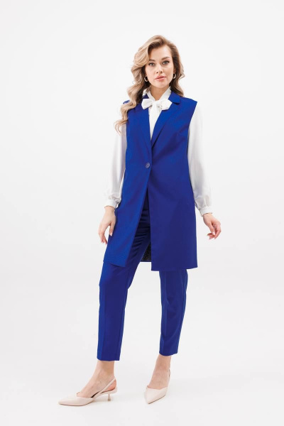 Демисезонный комплект жилет и брюки в деловом стиле SandyNa 130560 ультрамарин - фото 3