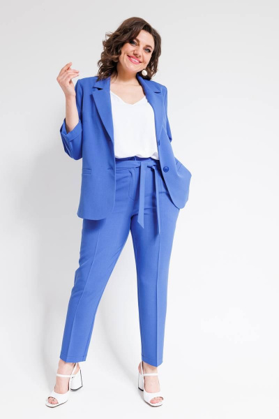 Костюм женский двухпредметный из текстиля с зауженными брюками SandyNa 130561 ультрамарин - фото 3
