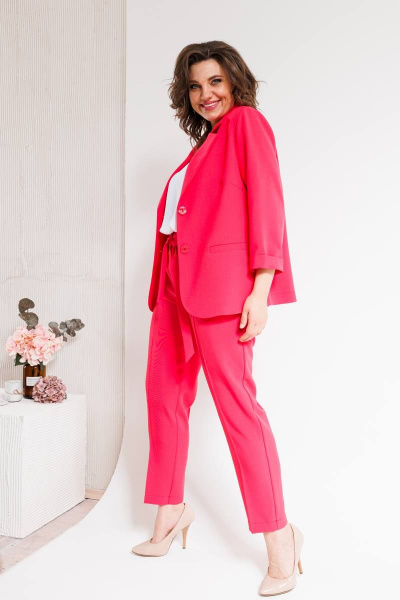 Костюм женский двухпредметный из текстиля с зауженными брюками SandyNa 130561 коралл - фото 14