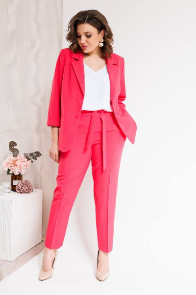 Костюм женский двухпредметный из текстиля с зауженными брюками SandyNa 130561 коралл - фото 5