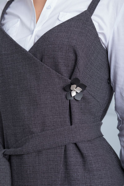 Серый прямой сарафан на бретелях с геометричным дизайном Anelli 529 серый - фото 2