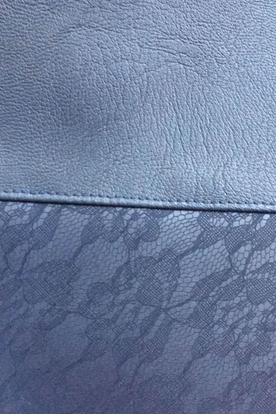 Юбка-карандаш из экокожи с кружевными полосами Klever 279 синий_кружево - фото 2