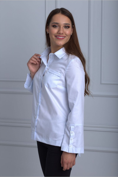 Голубая блузка с гипюровыми вставками и клеш рукавом Anelli 751 голубой - фото 2