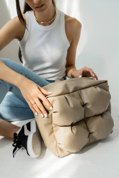 Рюкзак из экокожи бежевый для комфортной носки MT.Style рюкзак2 iris - фото 3