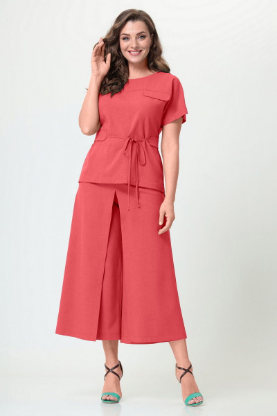 Летний комплект из блузы и брюк с юбкообразным передом Орхидея 1172-1 коралл - фото 3