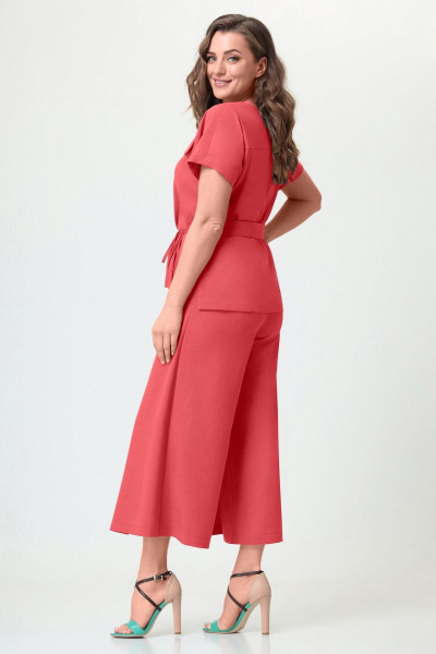 Летний комплект из блузы и брюк с юбкообразным передом Орхидея 1172-1 коралл - фото 2