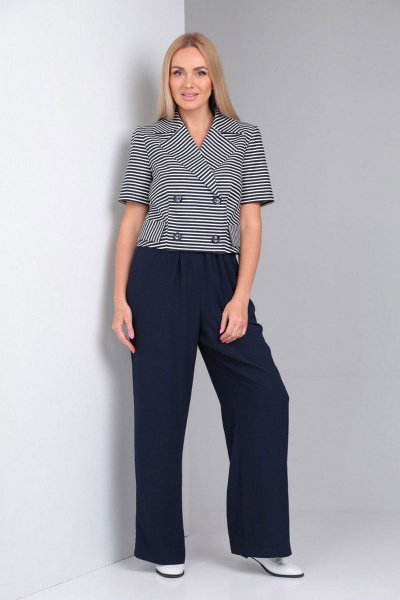 Костюм синий 2-ка из льна с укороченным жакетом и широкими брюками Gamma Gracia 537 синий-синий-белая-полоска - фото 1
