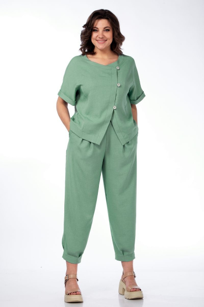 Летний брючный костюм из льна-вишера с жакетом Michel chic 1337 зеленый - фото 7