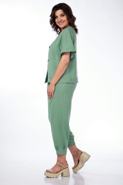Летний брючный костюм из льна-вишера с жакетом Michel chic 1337 зеленый - фото 4