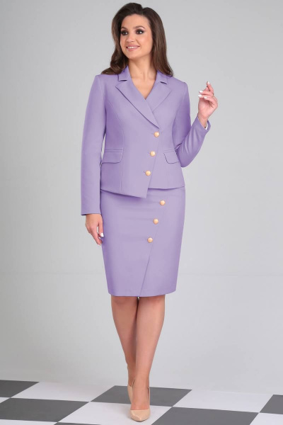 Комплект из жакета и юбки фиолетового цвета с асимметричной застежкой LeNata 20086 лиловый - фото 1