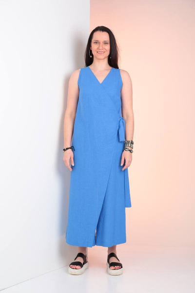Комбинезон свободный с запахом и кулисой на спинке Ma Vie М627 синий - фото 2