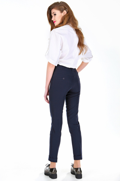Деловые брюки с декоративными карманами и зауженным низом DNM 003 синий - фото 2