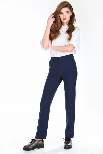 Демисезонные синие брюки классического кроя с карманами DNM 008 синий - фото 1