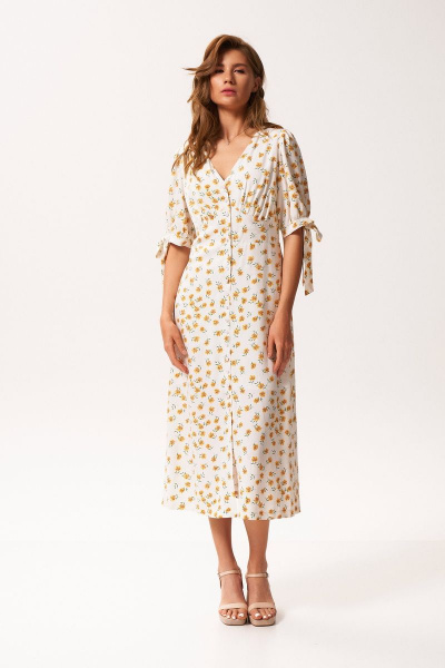 Платье из текстиля с глубоким V-образным вырезом и сборкой KaVaRi 1042 молоко_ромашка - фото 1