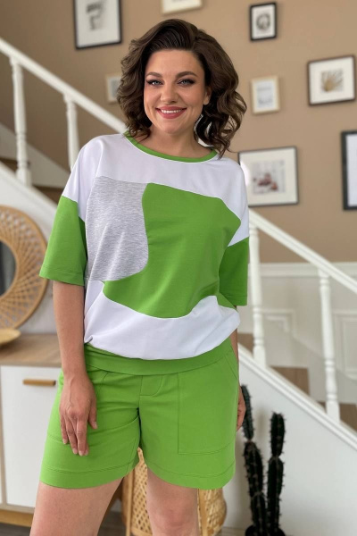 Зеленый трикотажный джемпер с декоративными подрезами Rumoda 2137 Зеленый - фото 1