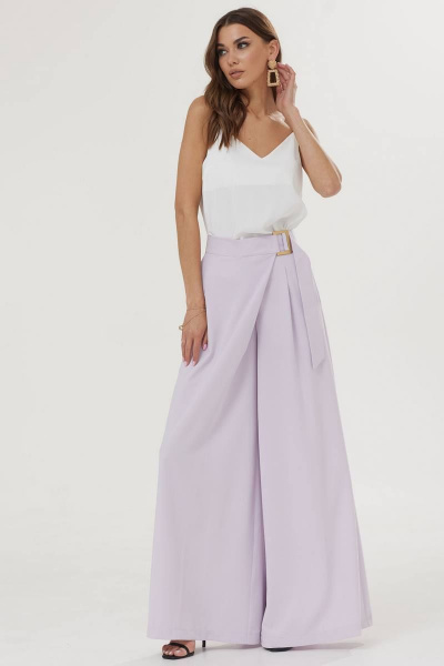 Фиолетовые расклешенные брюки на запах из текстиля Lyushe 3427 лаванда - фото 3