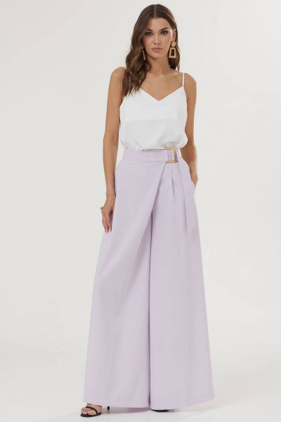 Фиолетовые расклешенные брюки на запах из текстиля Lyushe 3427 лаванда - фото 2