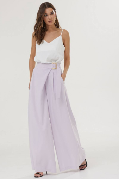 Фиолетовые расклешенные брюки на запах из текстиля Lyushe 3427 лаванда - фото 1