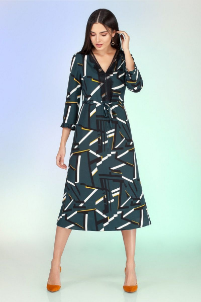 Демисезонное платье с геометрическим рисунком и V-образным вырезом Vitol Fashion В-1009 - фото 1