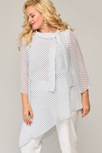 Белая удлиненная блузка свободного силуэта с асимметричным низом Angelina & Сo 851 - фото 4