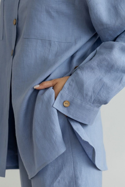 Голубая рубашка из льна с карманами и шлицей Atelero 1057 голубой - фото 3