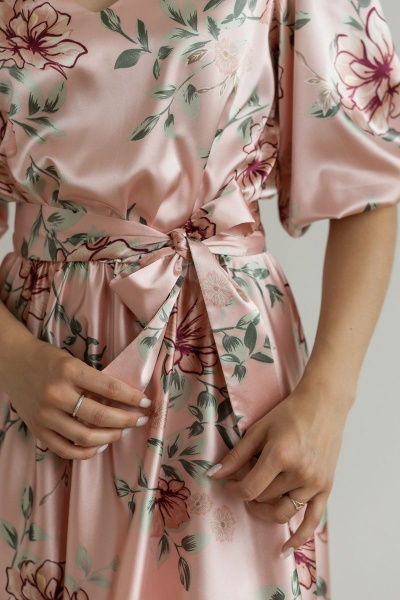 Летнее атласное шелковое платье с поясом и полусолнцем юбкой Atelero 1070 цветное - фото 5