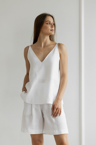 Летний леновый костюм топ и шорты с глубоким вырезом Atelero 1073 белый - фото 5