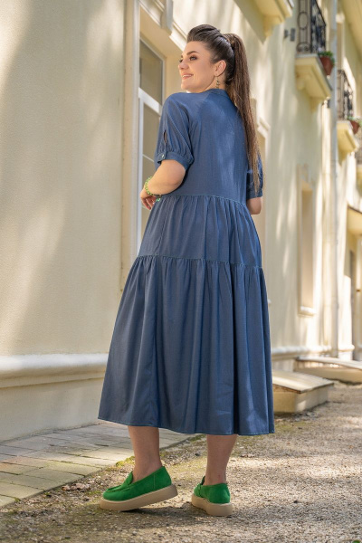 Синее платье футляр с контрастной отстрочкой и пуговицами Andina 816 джинс - фото 2
