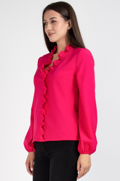 Розовая блуза прямого силуэта с рюшей и вырезом VIZAVI 702 фуксия - фото 4