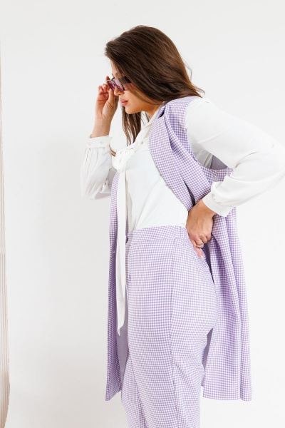 Фиолетовые брюки деловые на резинке и пуговице SandyNa 130204 сиреневая-гусьлапка - фото 4