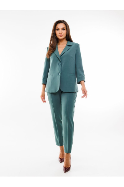 Костюм из жакета полуприлегающего силуэта и зауженных брюк SandyNa 130561 морская волна - фото 9