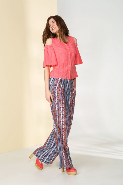 Блуза из хлопка с вышивкой и сборкой на резинку Golden Valley 26234 коралл - фото 1