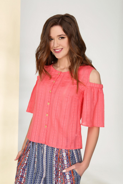 Блуза из хлопка с вышивкой и сборкой на резинку Golden Valley 26234 коралл - фото 2