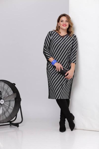 Платье с декором, черное и серое, демисезонное, с рукавом ¾ Viola Style 0881 полоска - фото 1